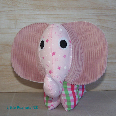 Elephant - Ellie
