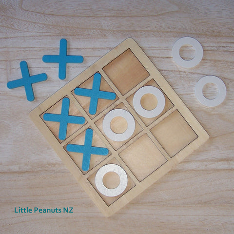 Tic Tac Toe Travel Game